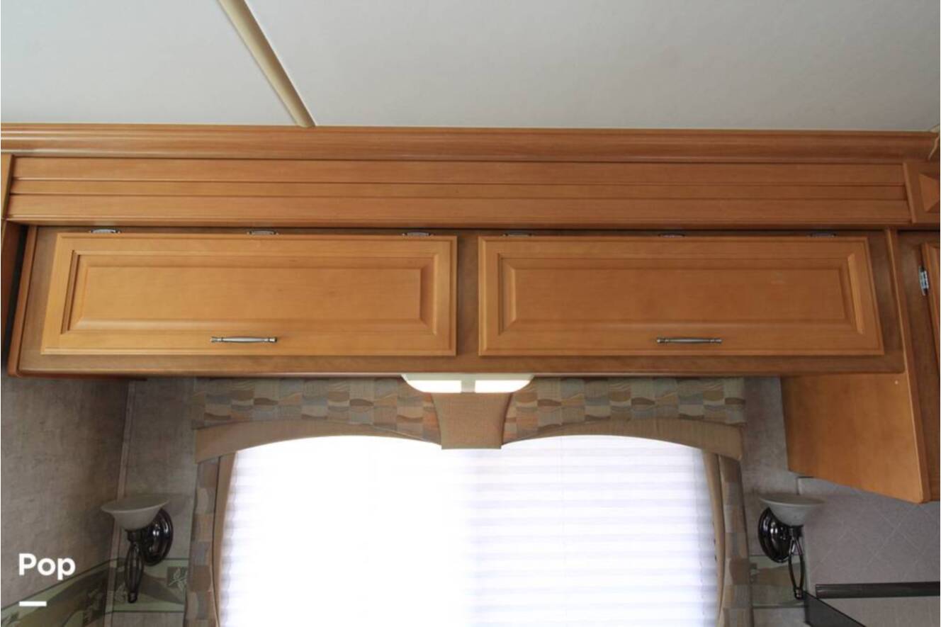 A photo of this 2007 Fleetwood Discovery 39S