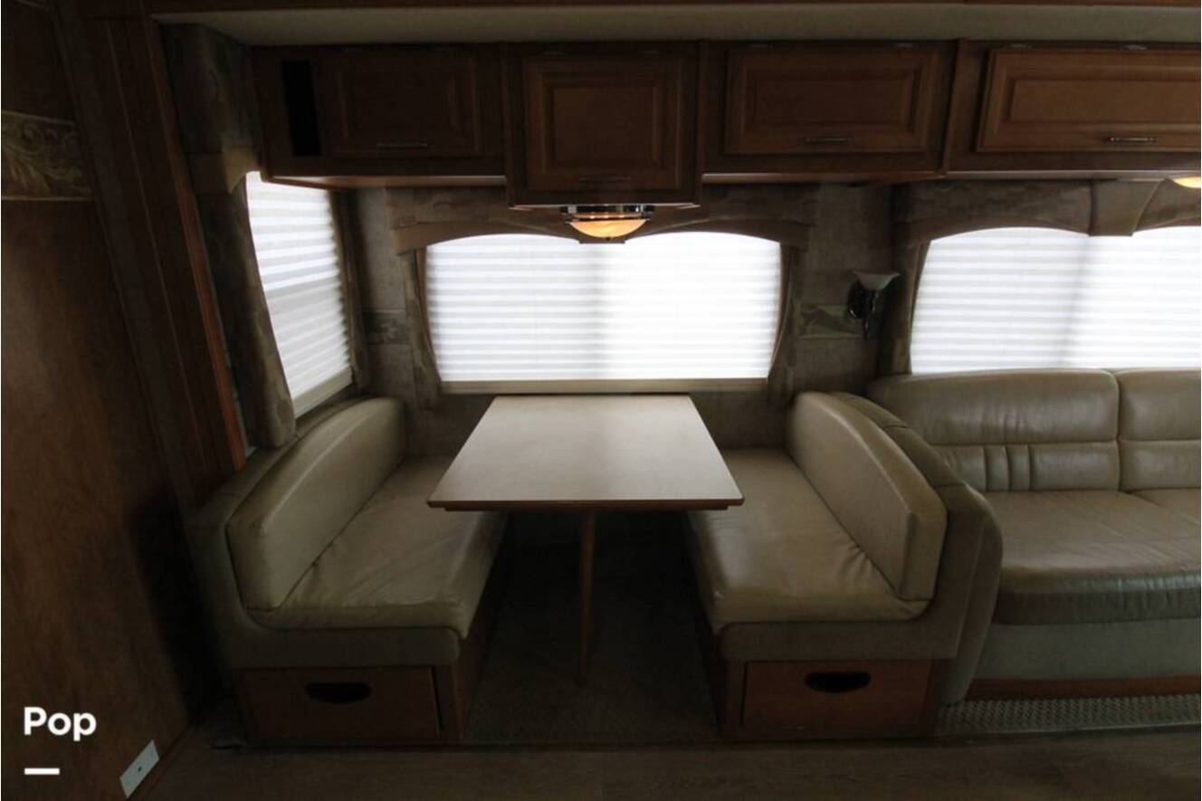 A photo of this 2007 Fleetwood Discovery 39S