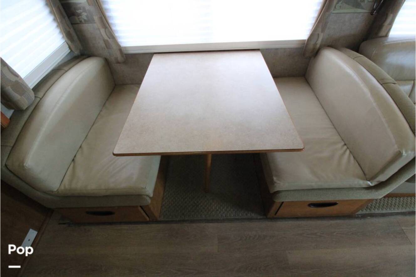 A photo of this 2007 Fleetwood Discovery 39S