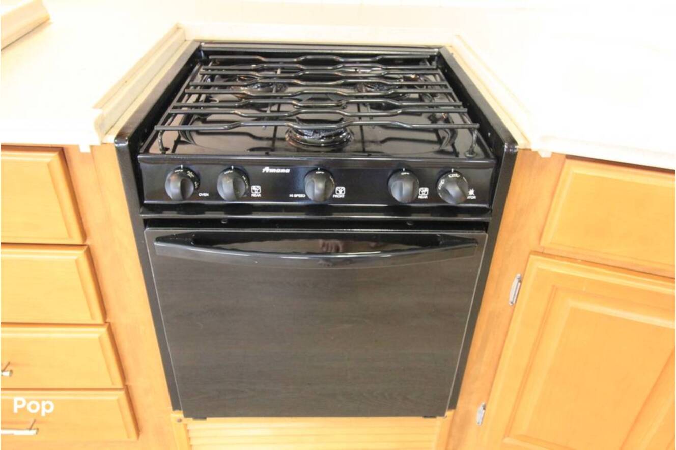 A photo of this 2007 Fleetwood Discovery 39S