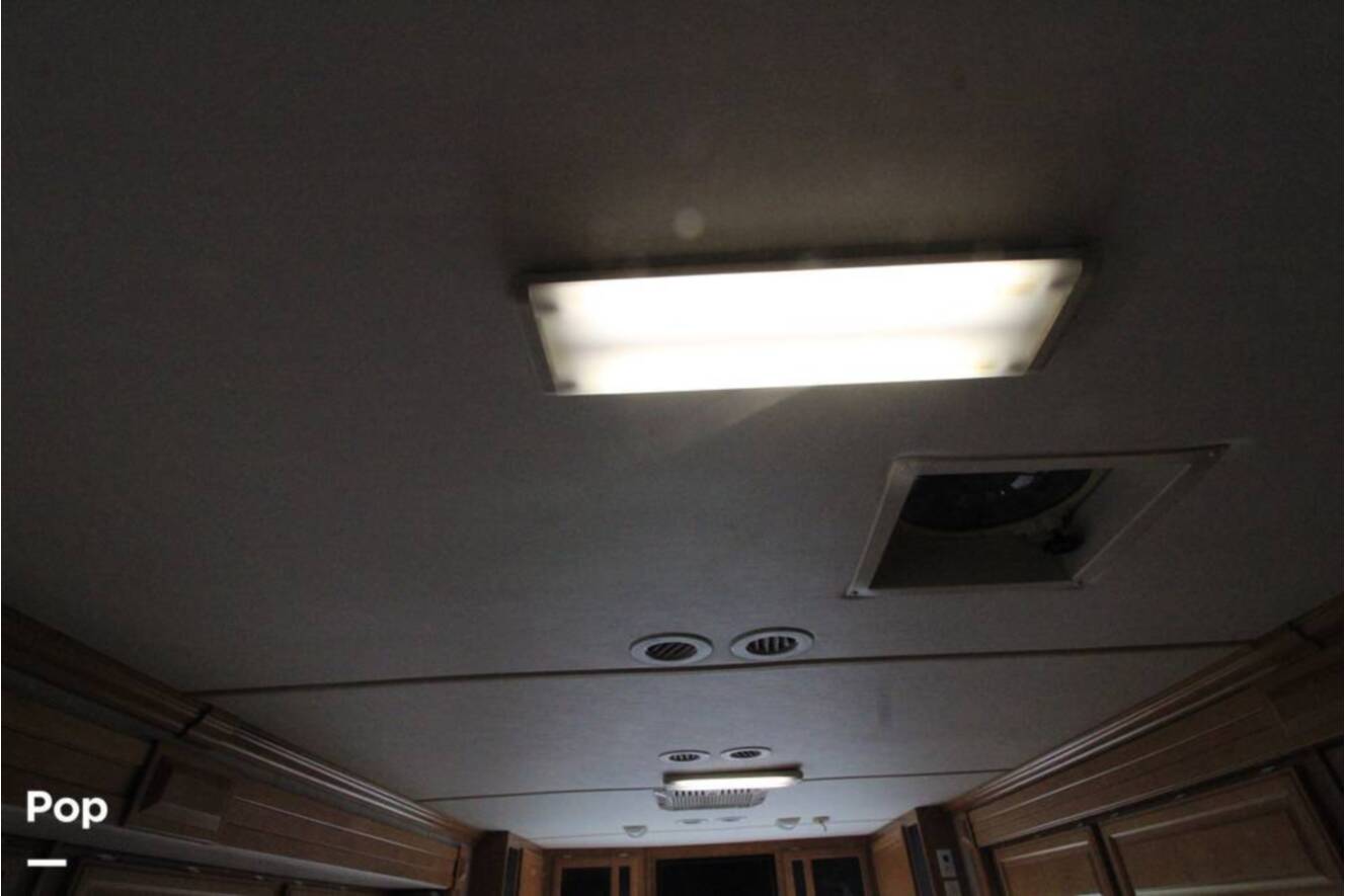 A photo of this 2007 Fleetwood Discovery 39S