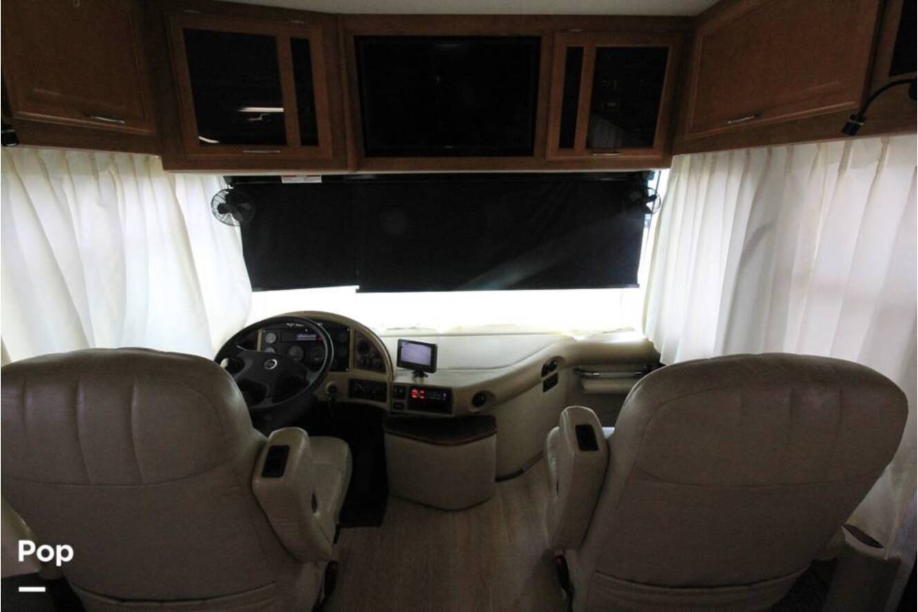 A photo of this 2007 Fleetwood Discovery 39S