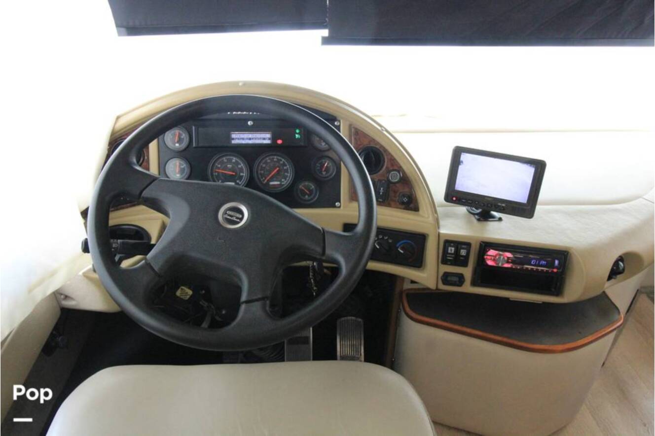 A photo of this 2007 Fleetwood Discovery 39S