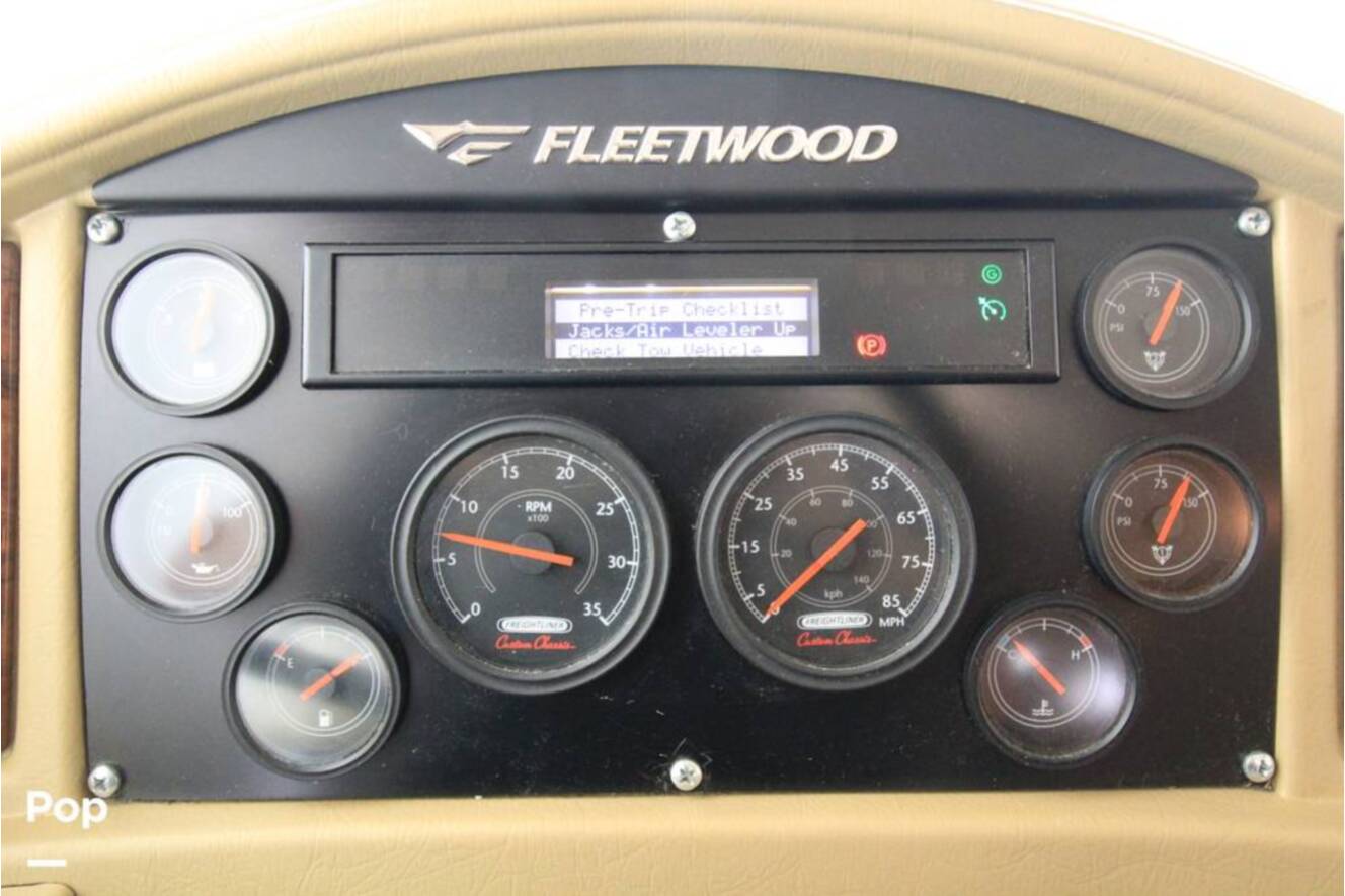 A photo of this 2007 Fleetwood Discovery 39S