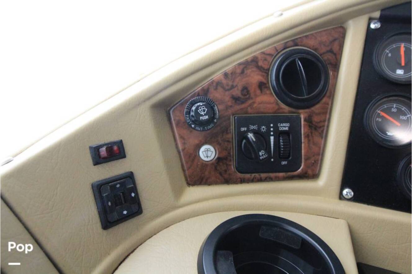 A photo of this 2007 Fleetwood Discovery 39S