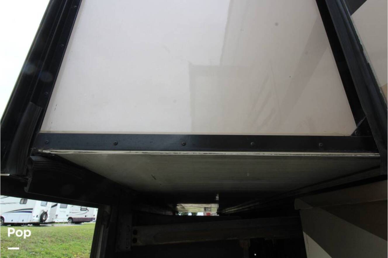 A photo of this 2007 Fleetwood Discovery 39S