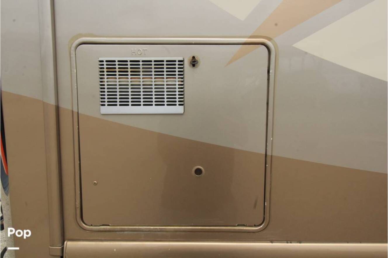 A photo of this 2007 Fleetwood Discovery 39S