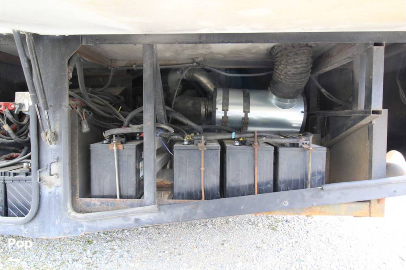 A photo of this 2007 Fleetwood Discovery 39S