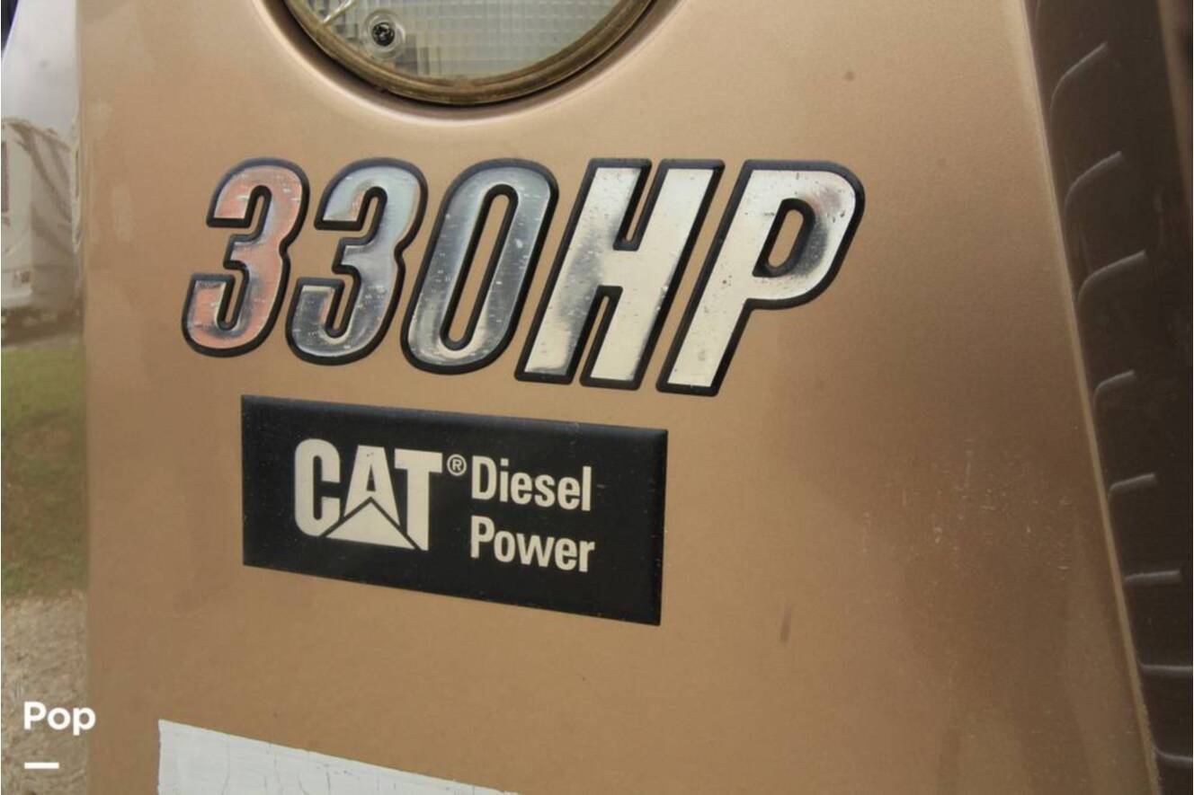 A photo of this 2007 Fleetwood Discovery 39S