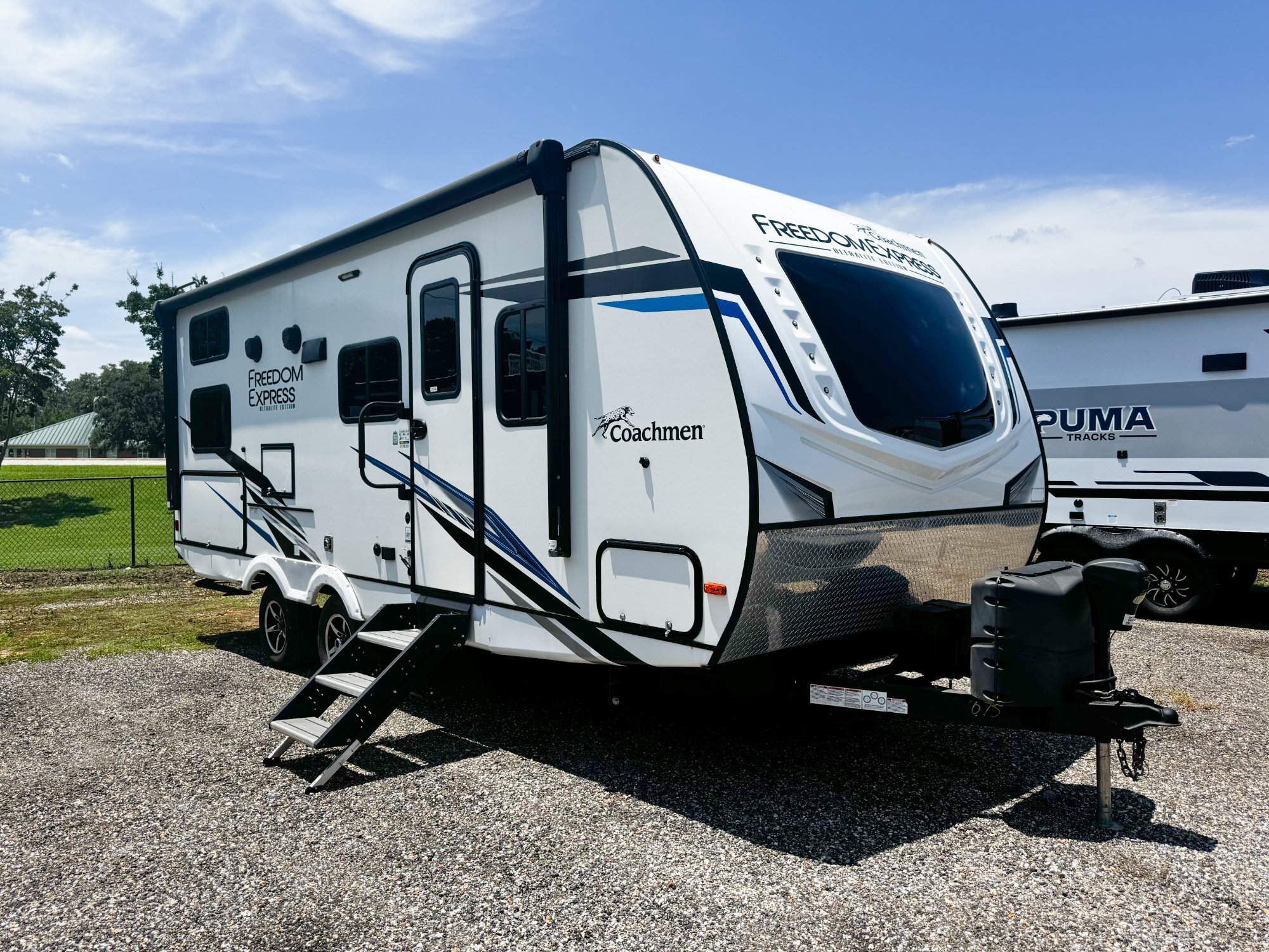 2022 Coachmen Freedom Express Ultra Lite Series 238BHS RV