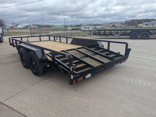 2026 Sure-Trac 7'x14' Tube Top Beavertail 7K Ladder Gate Utility Trail in Delphos, ME