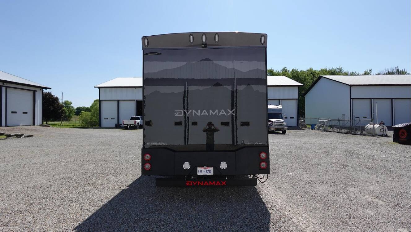 A photo of this 2027 Dynamax ISATA 6 30FW
