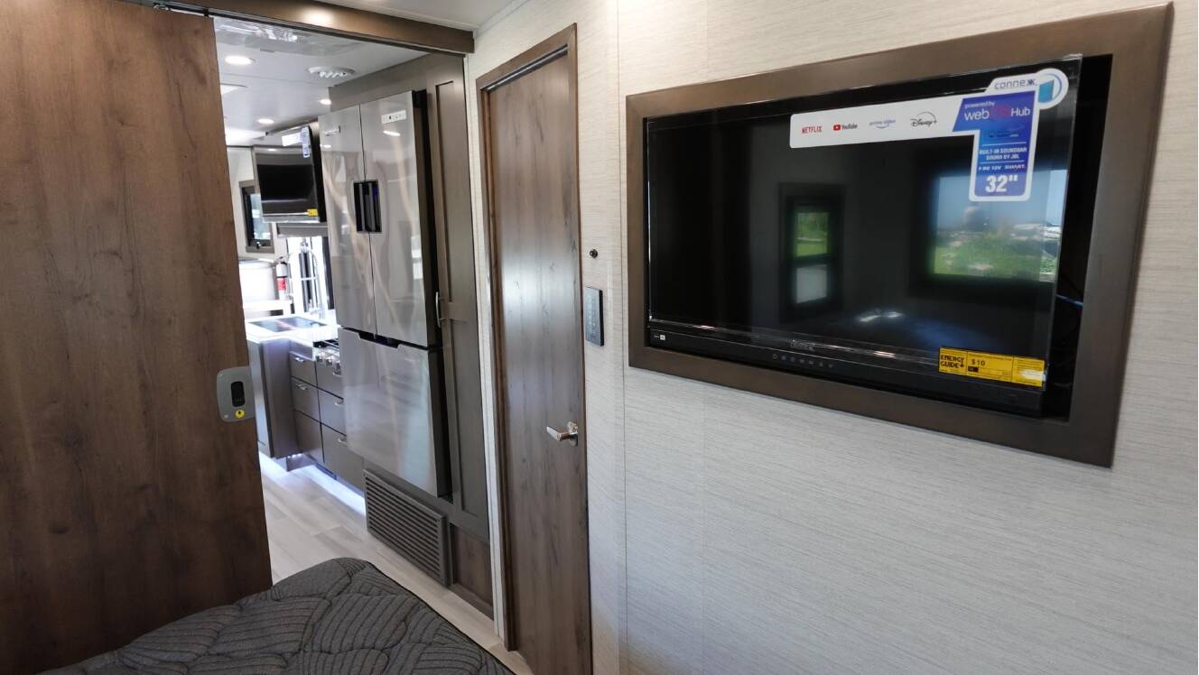 A photo of this 2027 Dynamax ISATA 6 30FW
