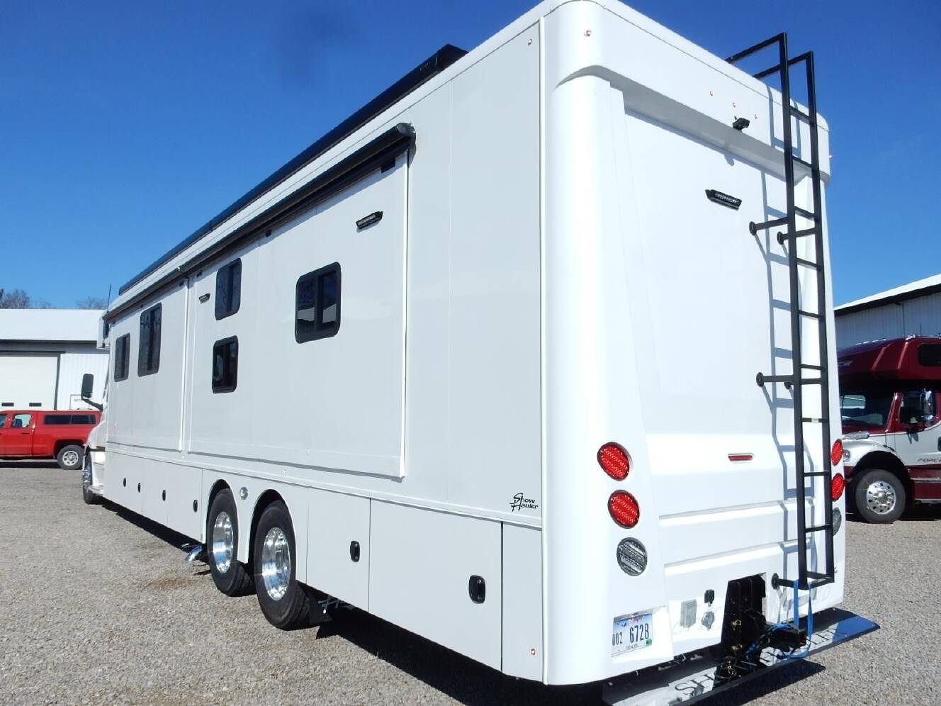 A photo of this 2027 Show Hauler SH1377T1-36