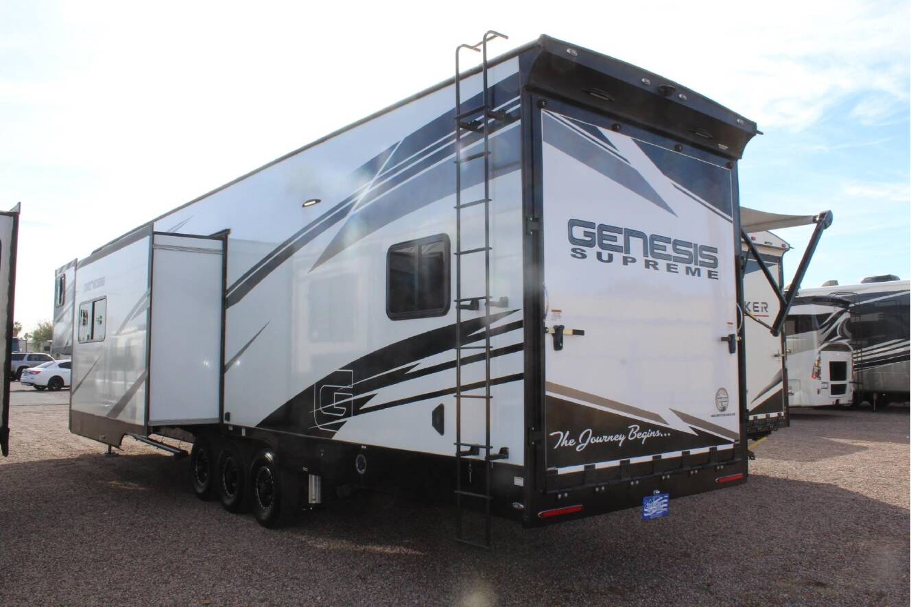 A photo of this 2024 Genesis Supreme GENESIS GCK405