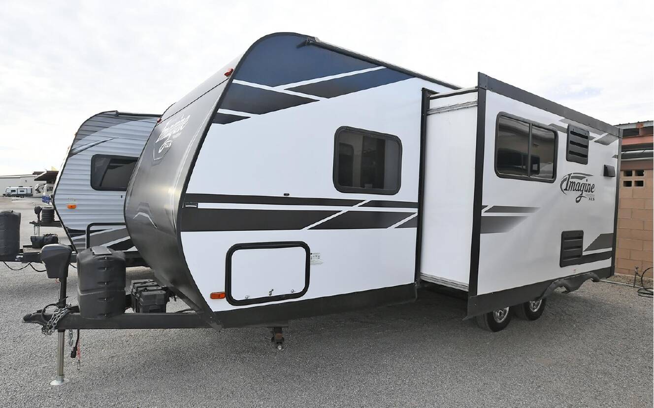 A photo of this 2022 Grand Design IMAGINE XLS 22MLE