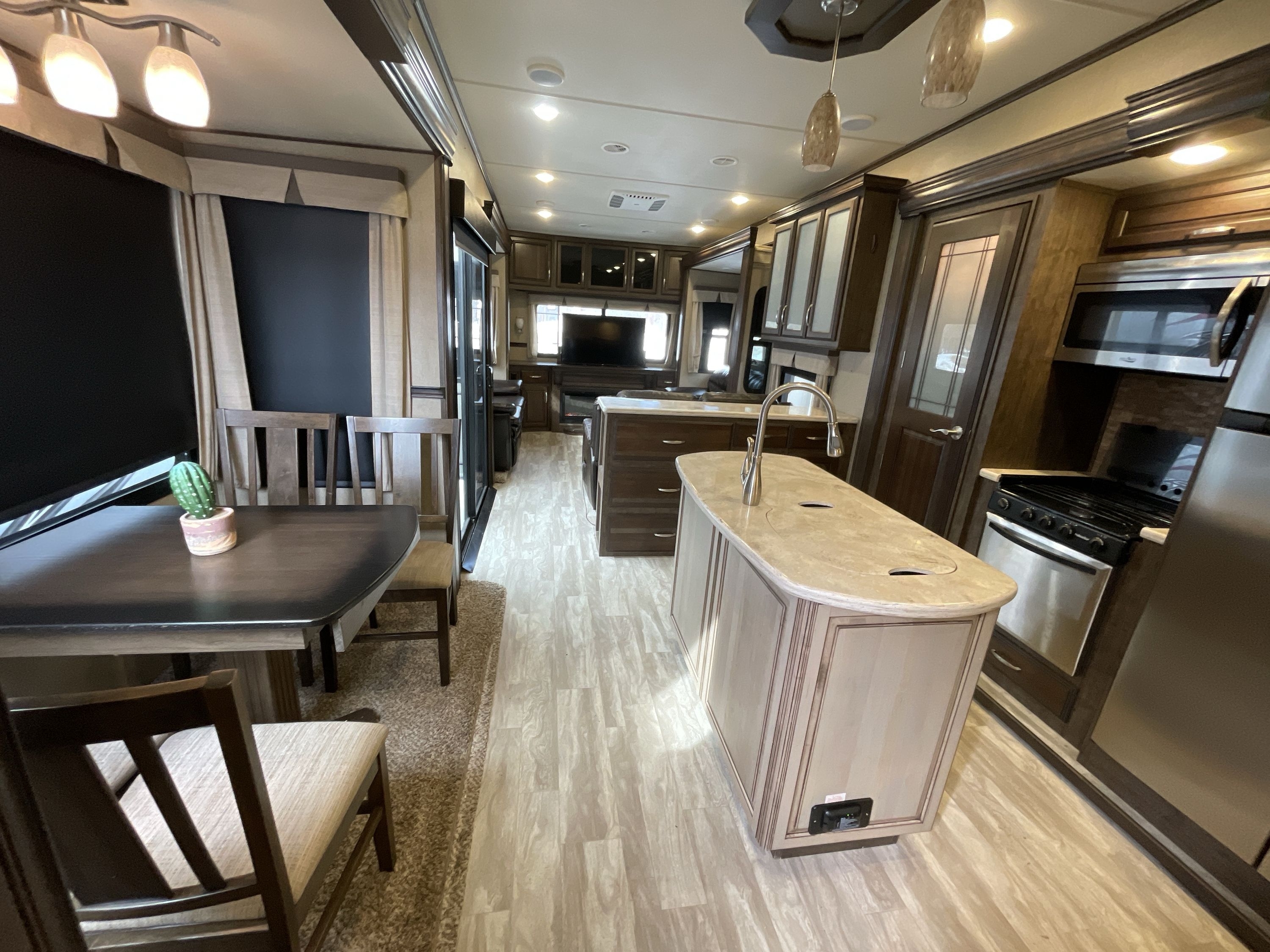 2017 Grand Design SOLITUDE 375RE in chichester NH