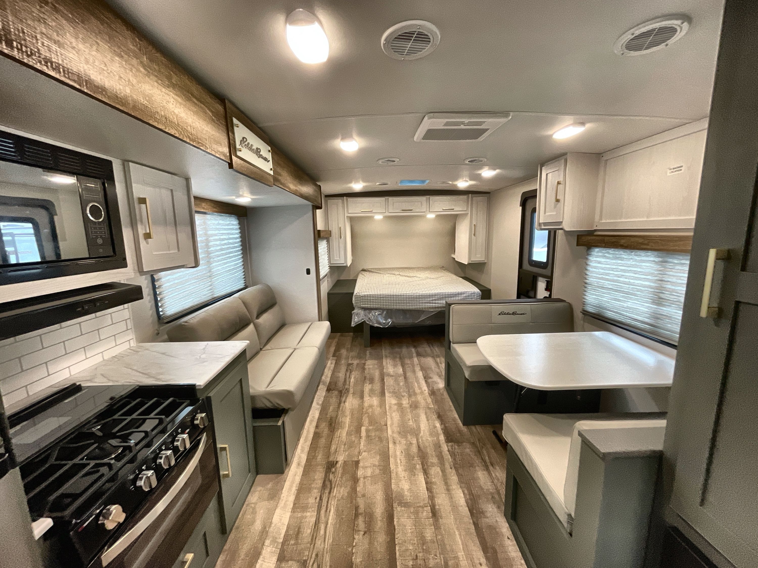2024 Heartland EDDIE BAUER 223RK-L EBL 223RK in nashville TN