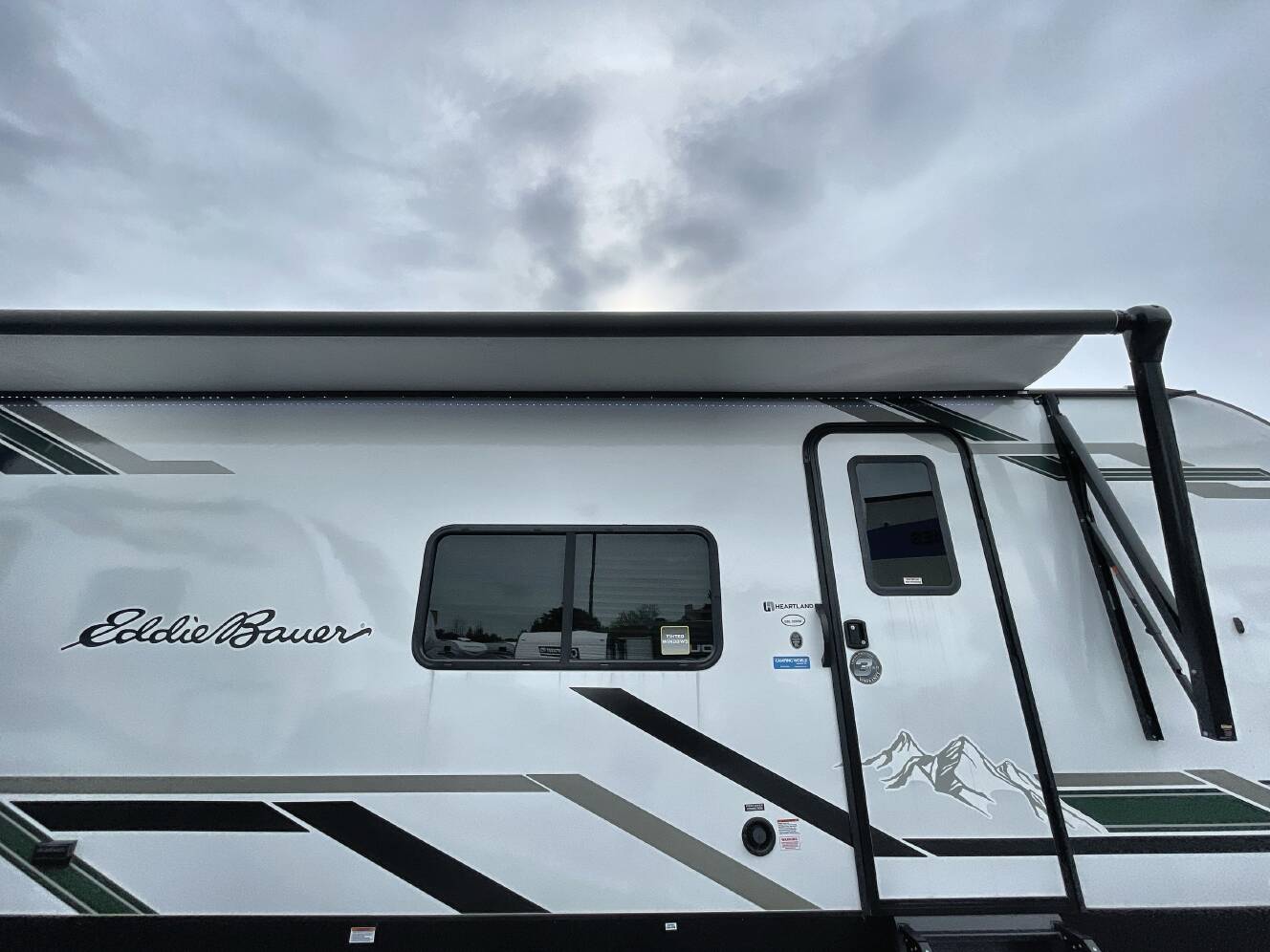 A photo of this 2024 Heartland EDDIE BAUER 223RK-L