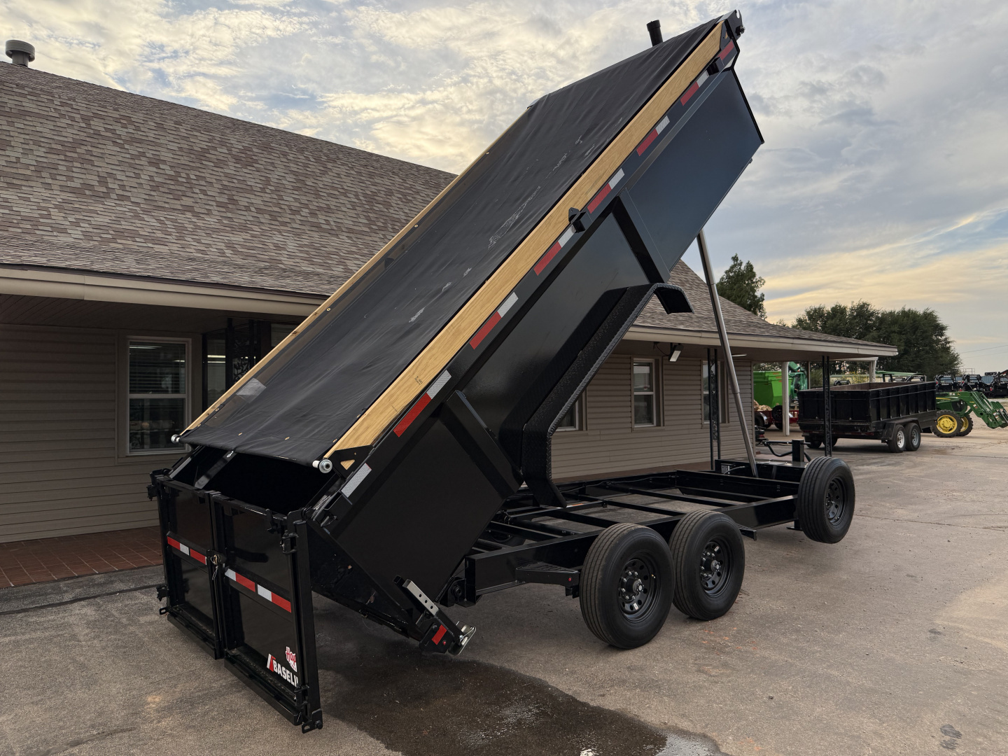 2026 Diamond C Trailers HDU208 in Norman, OK