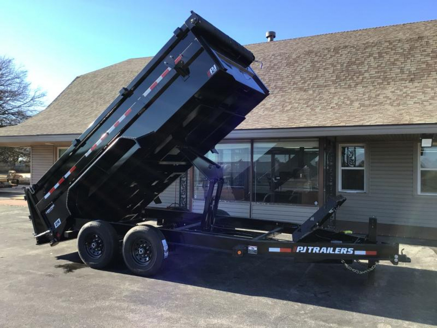 2025 PJ Trailers DM in Norman, OK