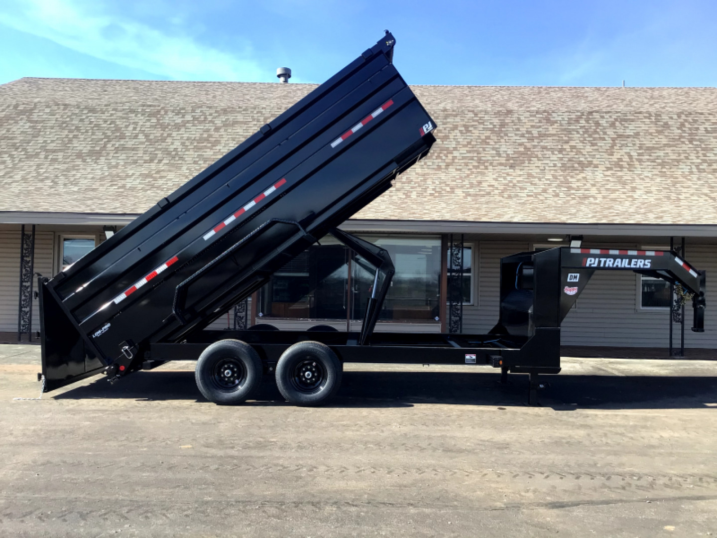 2025 PJ Trailers DM in Norman, OK