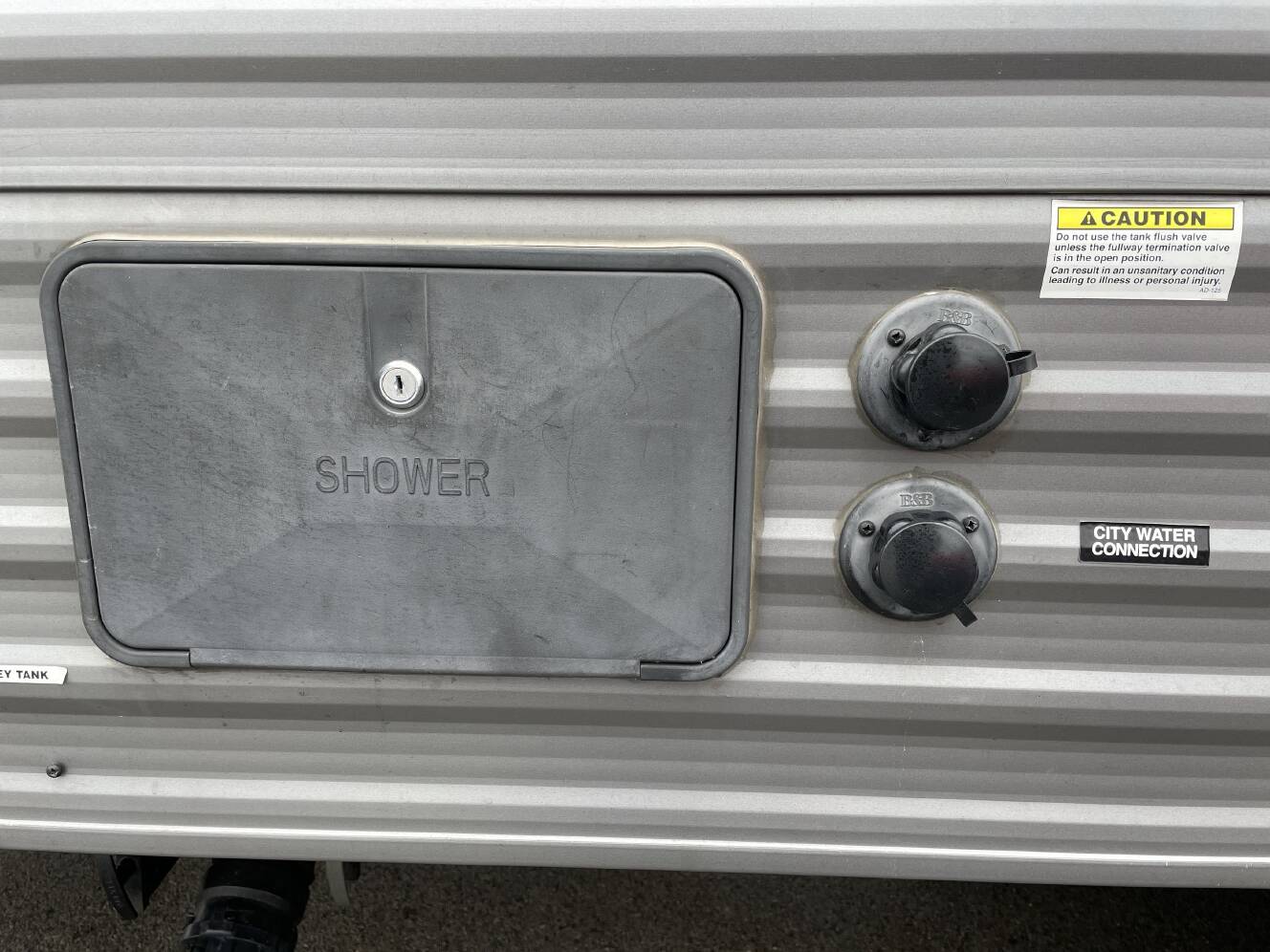 A photo of this 2019 Crossroads ZINGER 211RD