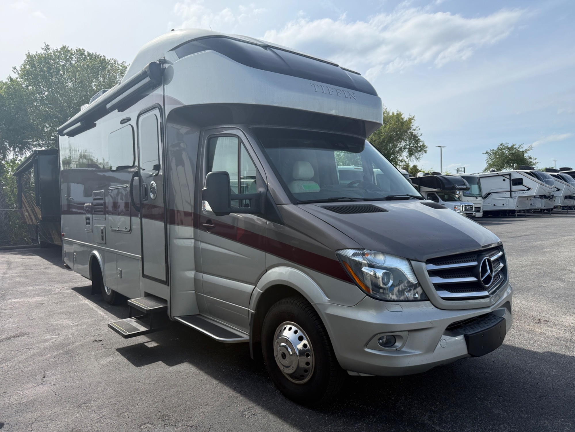 2019 Tiffin WAYFARER 24FW RV