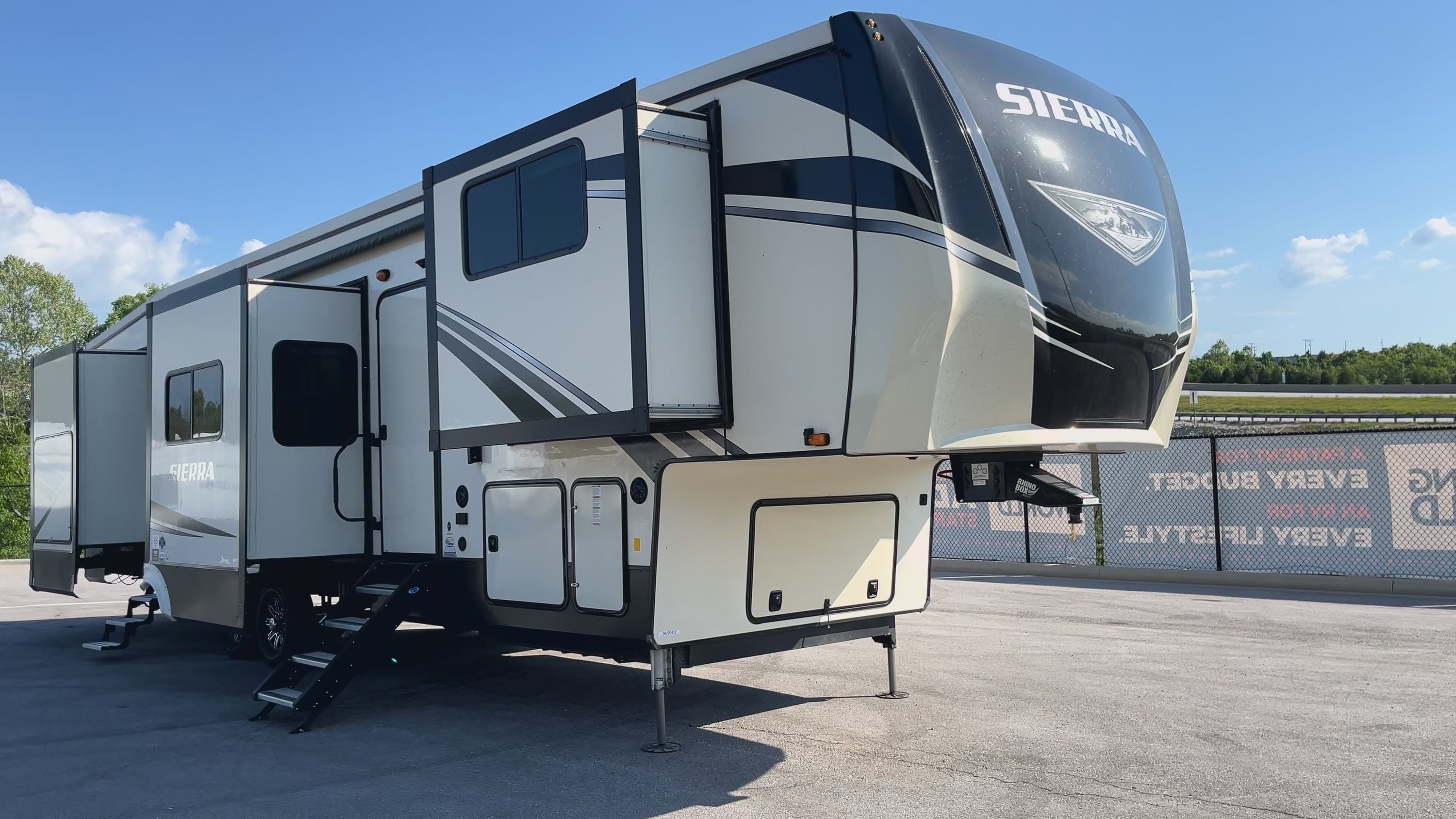 2021 Forest River SIERRA 38FKOK RV