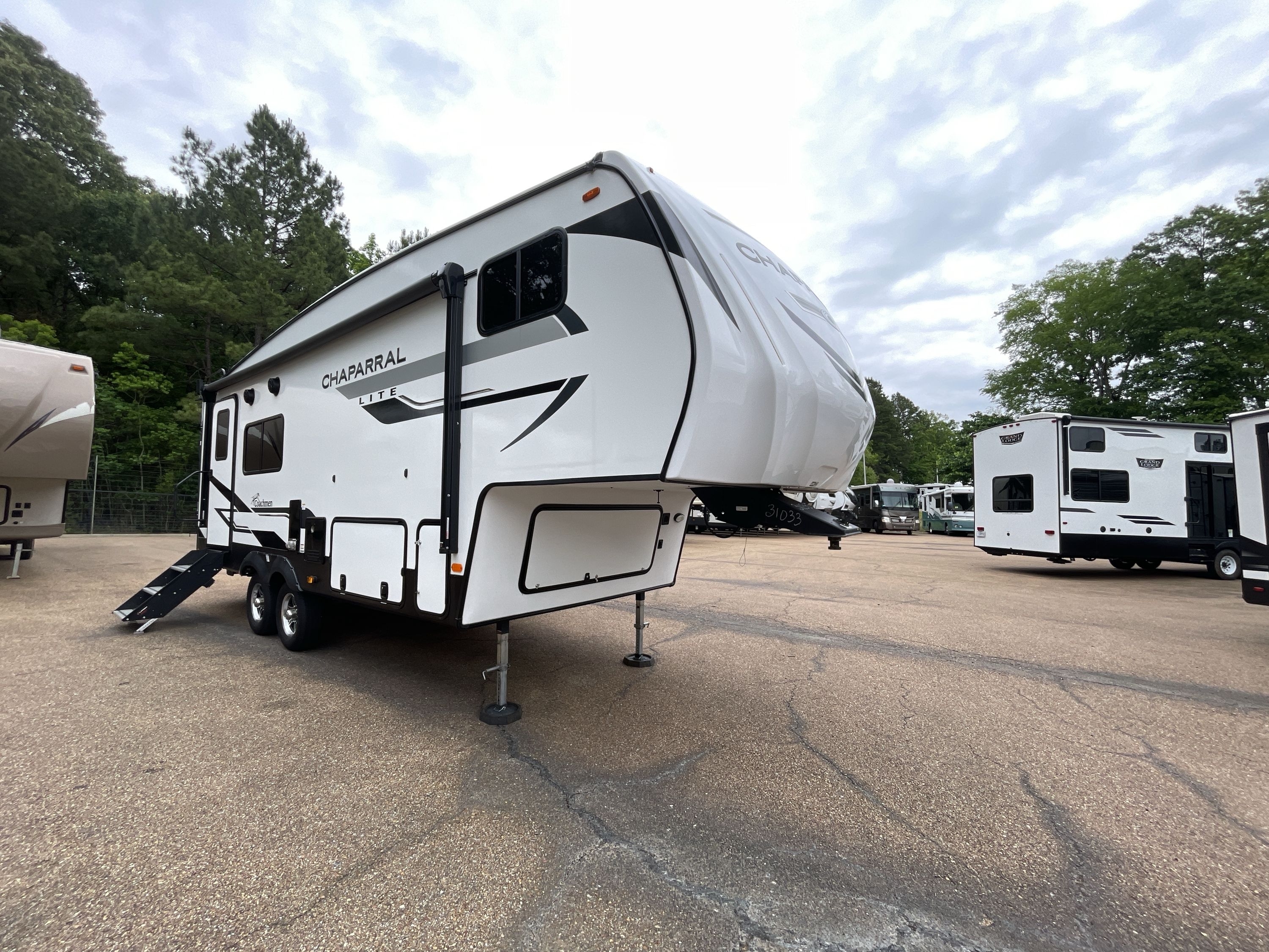 2024 Coachmen CHAPARRAL LITE 235RK RV