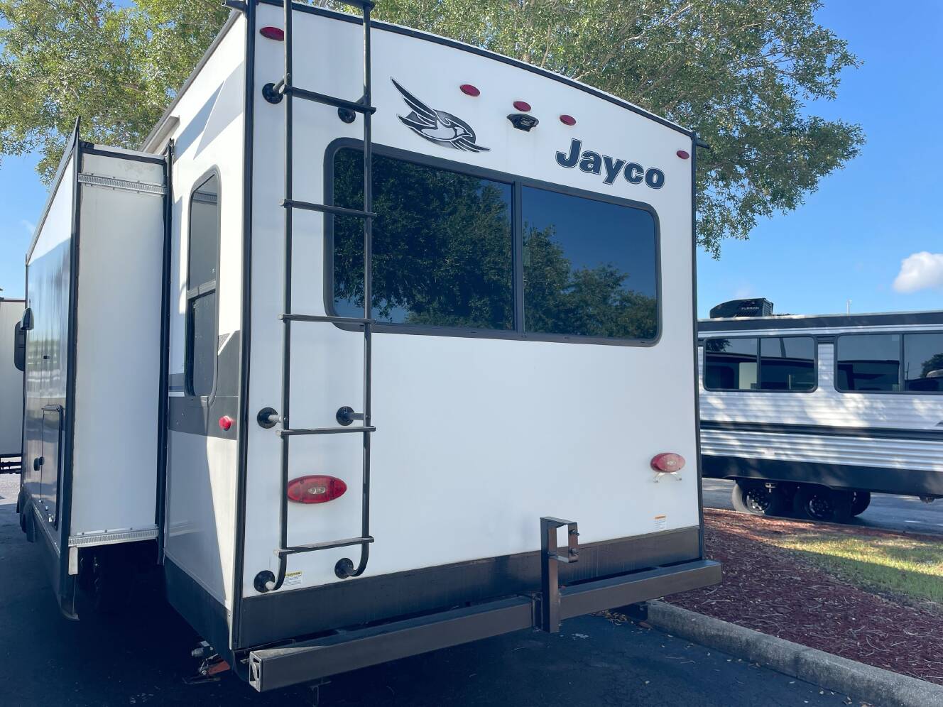 A photo of this 2023 Jayco JAY FLIGHT 34RSBS