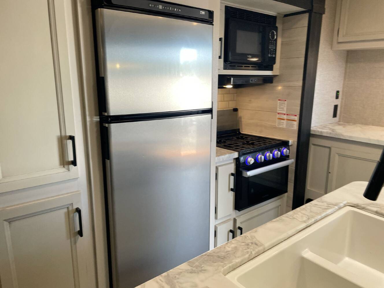 A photo of this 2023 Jayco JAY FLIGHT 34RSBS