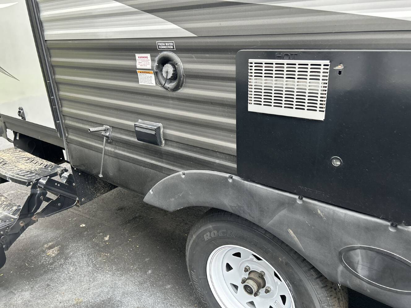 A photo of this 2019 Heartland PROWLER 255LX