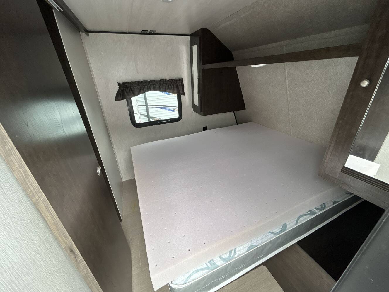 A photo of this 2019 Heartland PROWLER 255LX