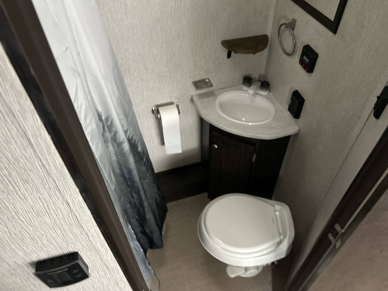 A photo of this 2019 Heartland PROWLER 255LX