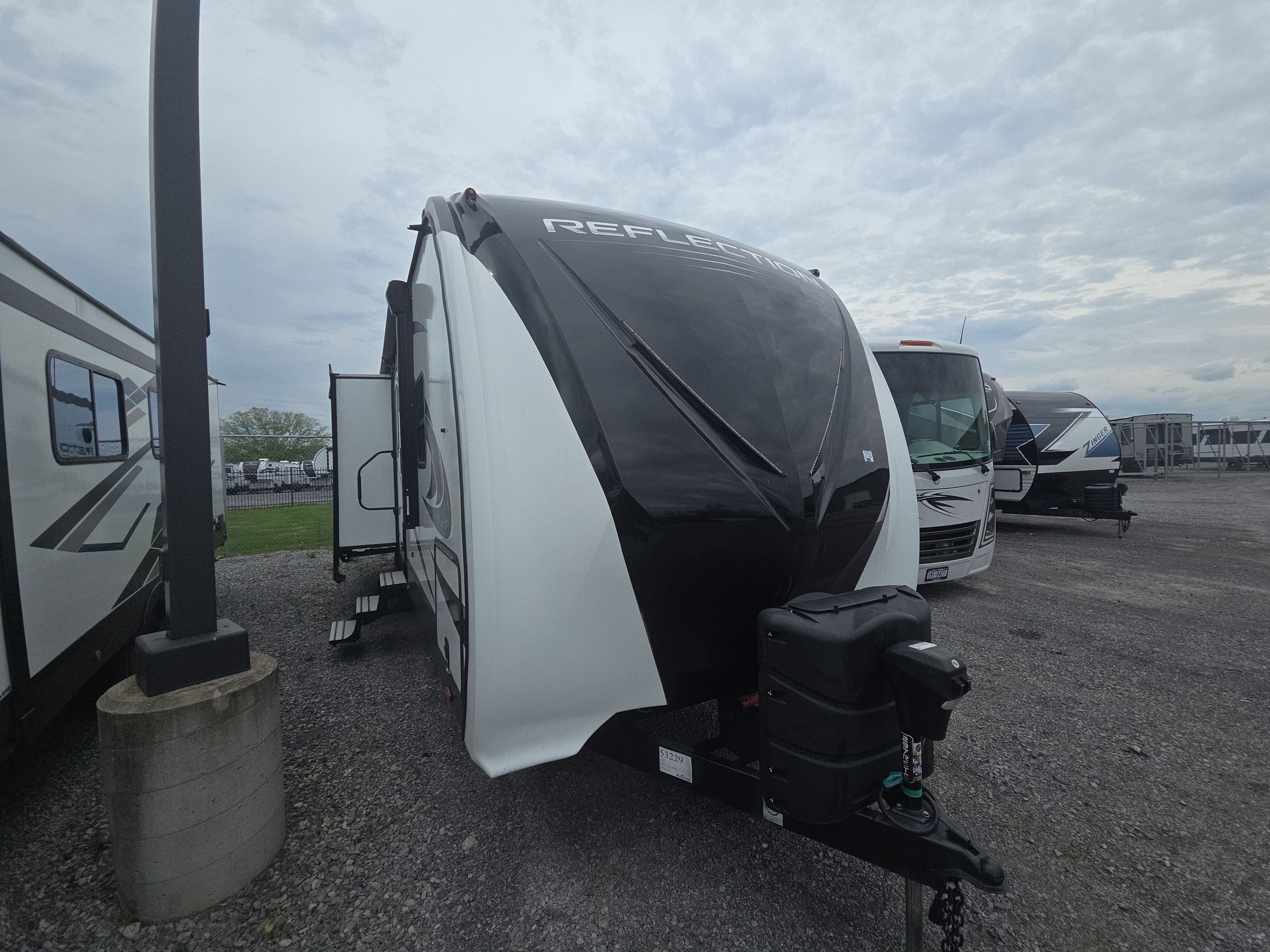 2022 Grand Design REFLECTION 297RSTS RV