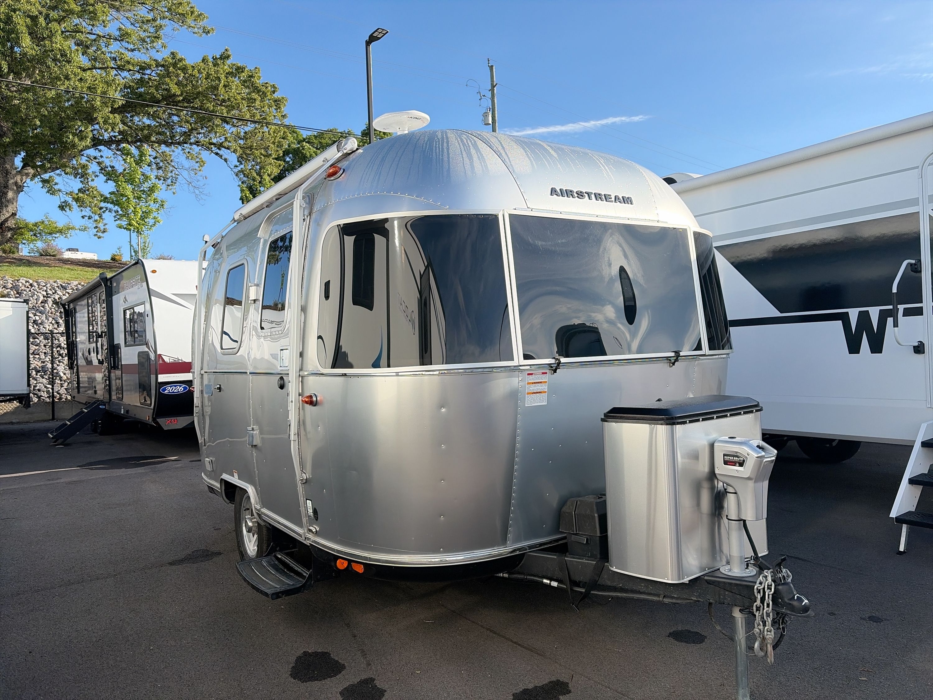 2023 Airstream BAMBI 16RB in kodak TN