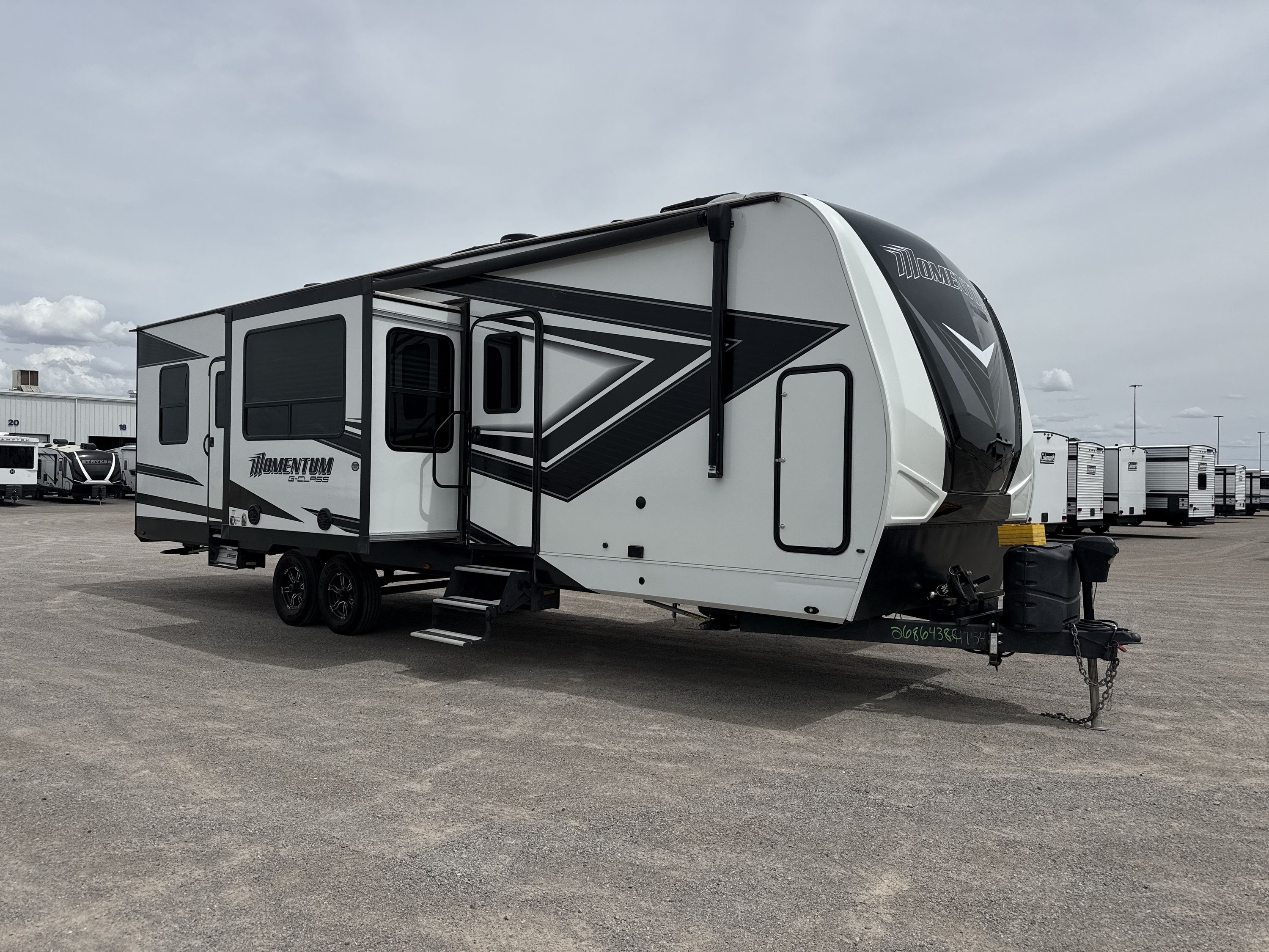 2022 Grand Design MOMENTUM G CLASS 31G Travel Trailer Toy Hauler RV