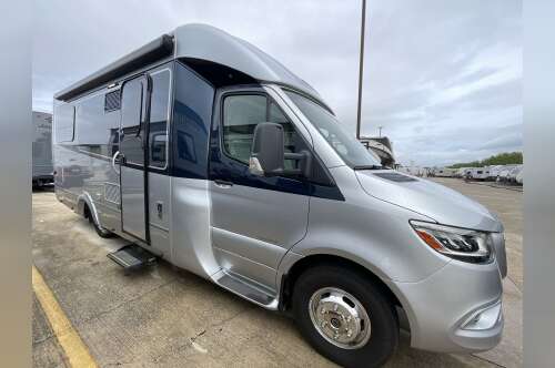 2021 Leisure Travel UNITY U24TB in new braunfels TX