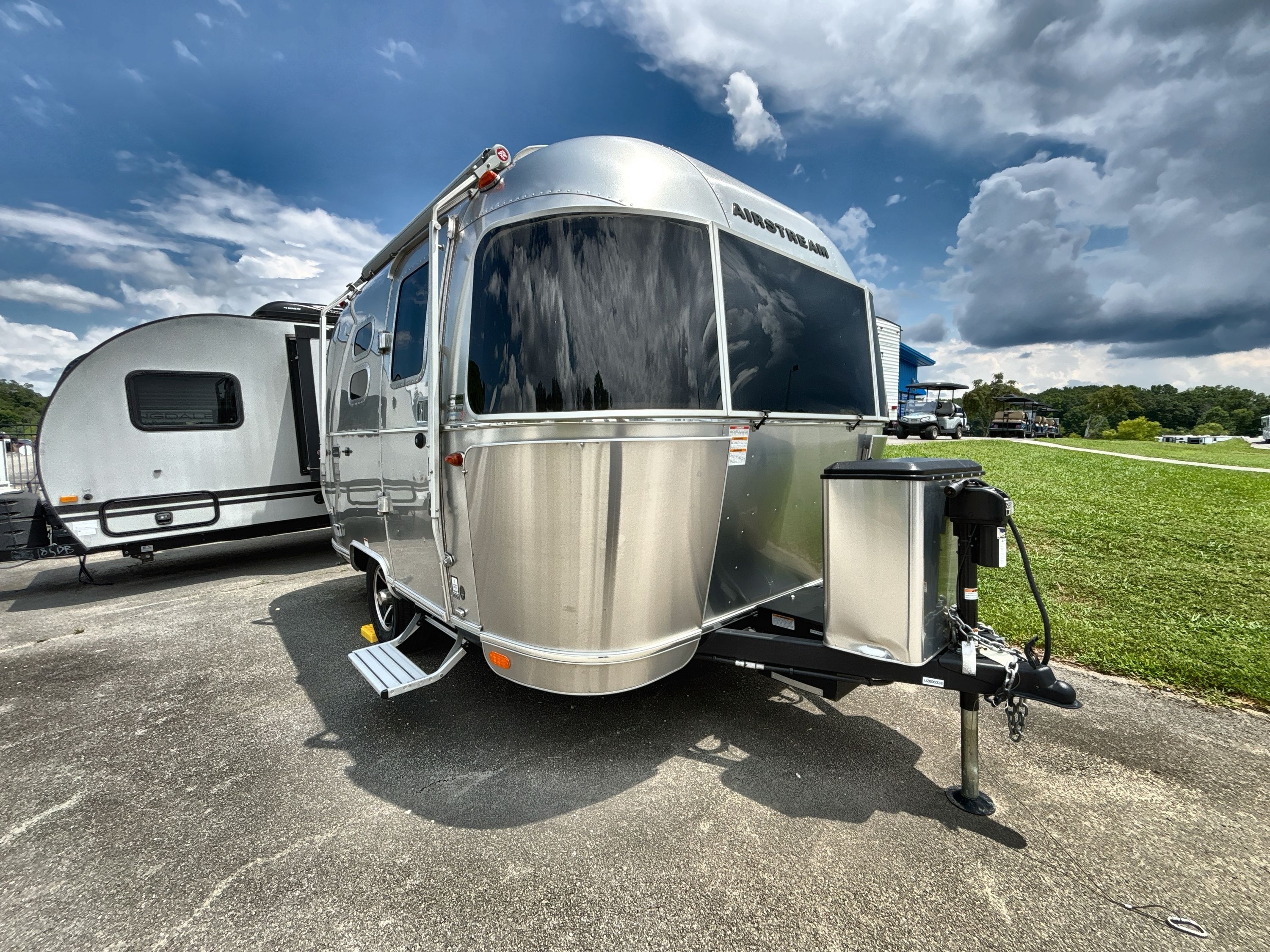 2024 Airstream CARAVEL 16RB RV