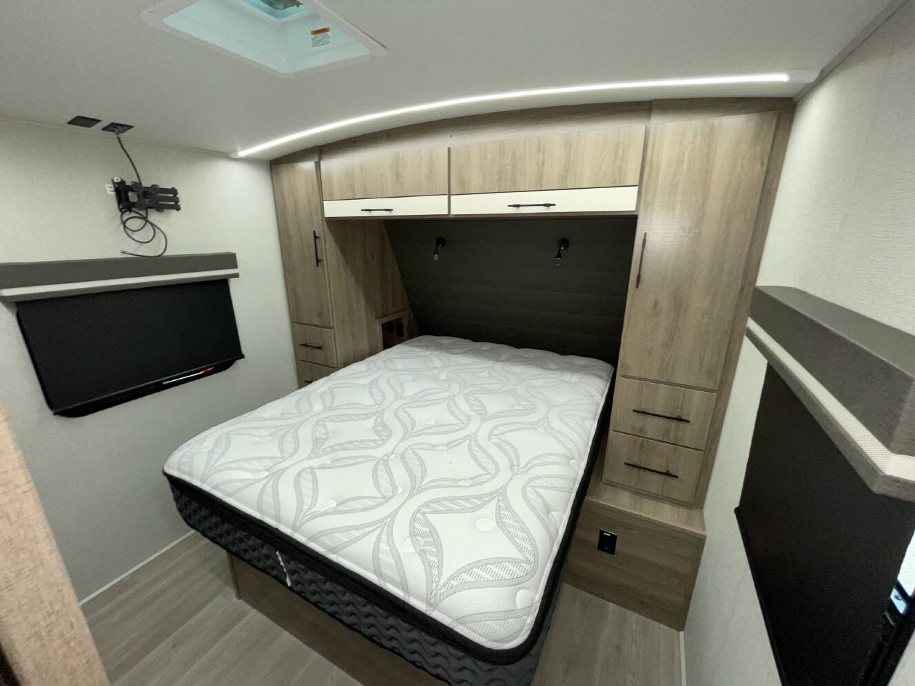 A photo of this 2025 Grand Design IMAGINE 2970RL
