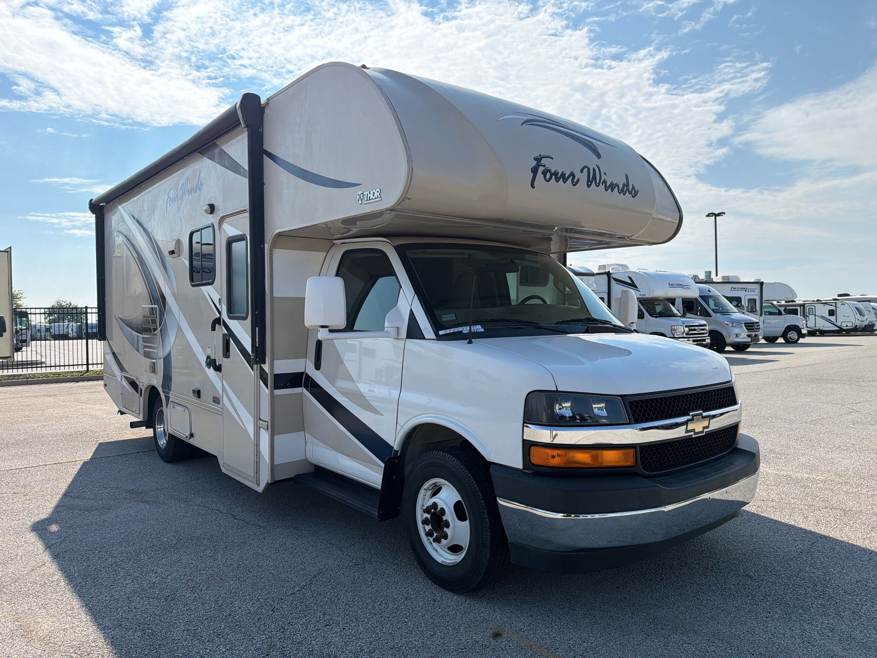 2017 Thor FOUR WINDS 24F in rossford OH