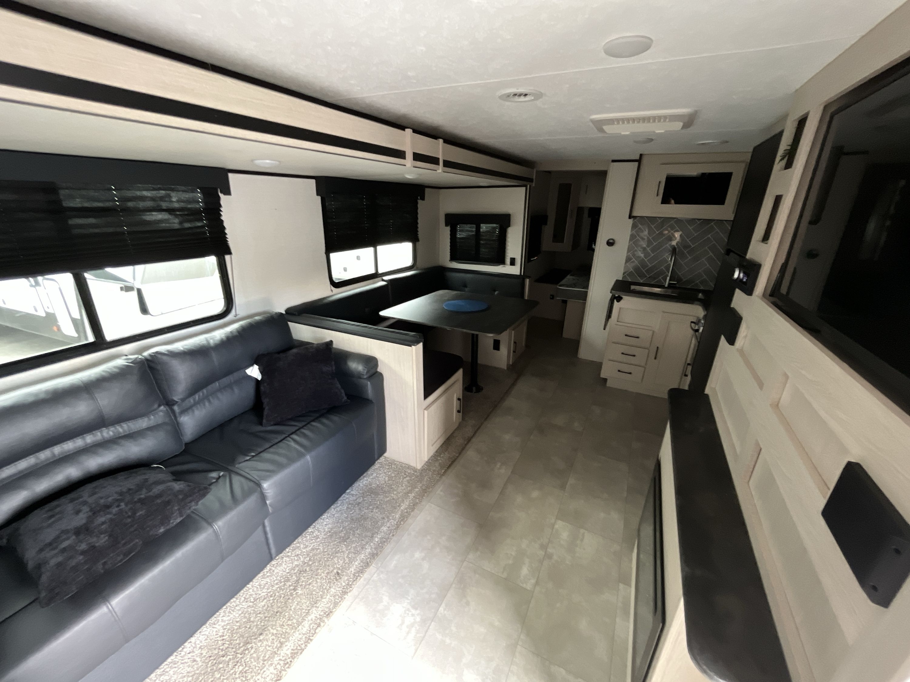 2023 Coachmen APEX ULTRA-LITE 284BHSS in clermont FL