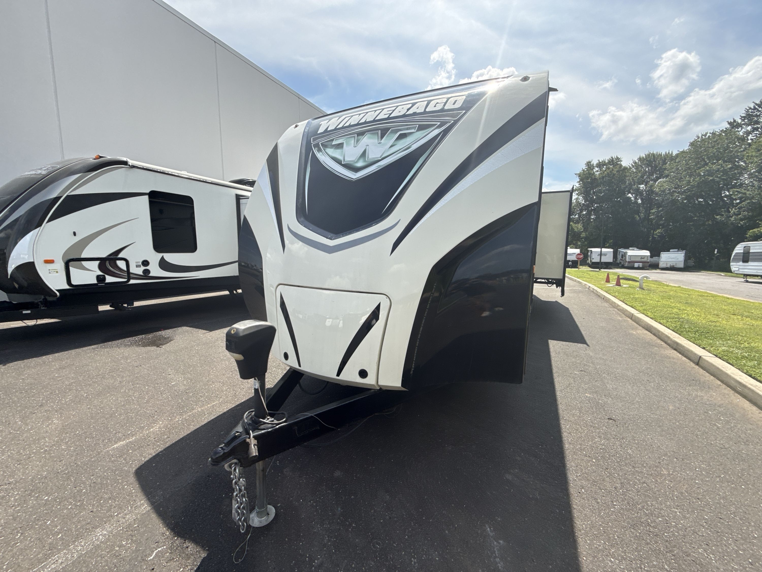 2017 Winnebago INSTINCT 31RLSS RV