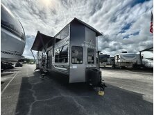 2025 Coachmen RV Catalina Destination 42CONDO Review image