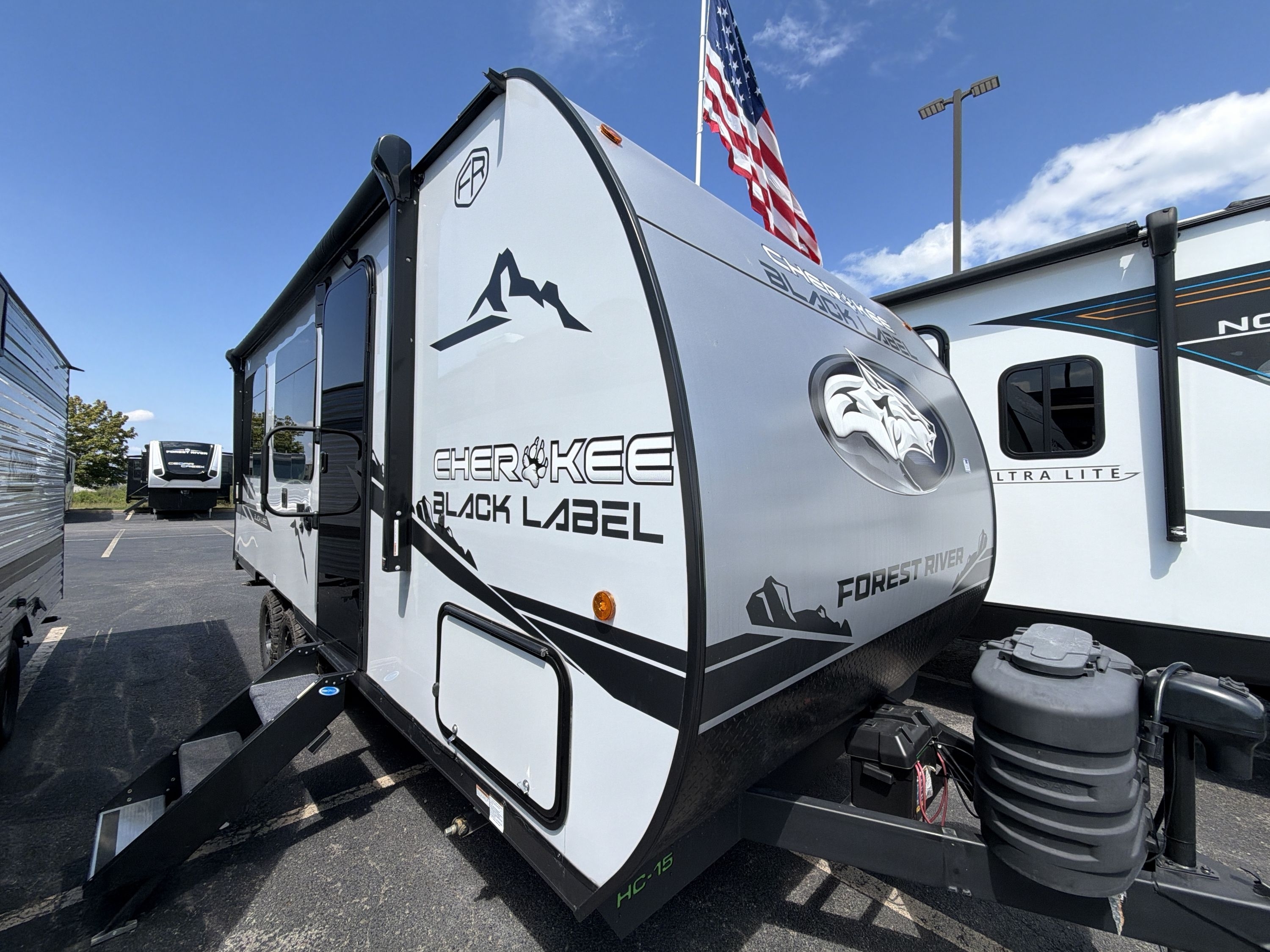 2025 Forest River GREY WOLF BLACK LABEL 18RRBL Travel Trailer Toy Hauler RV