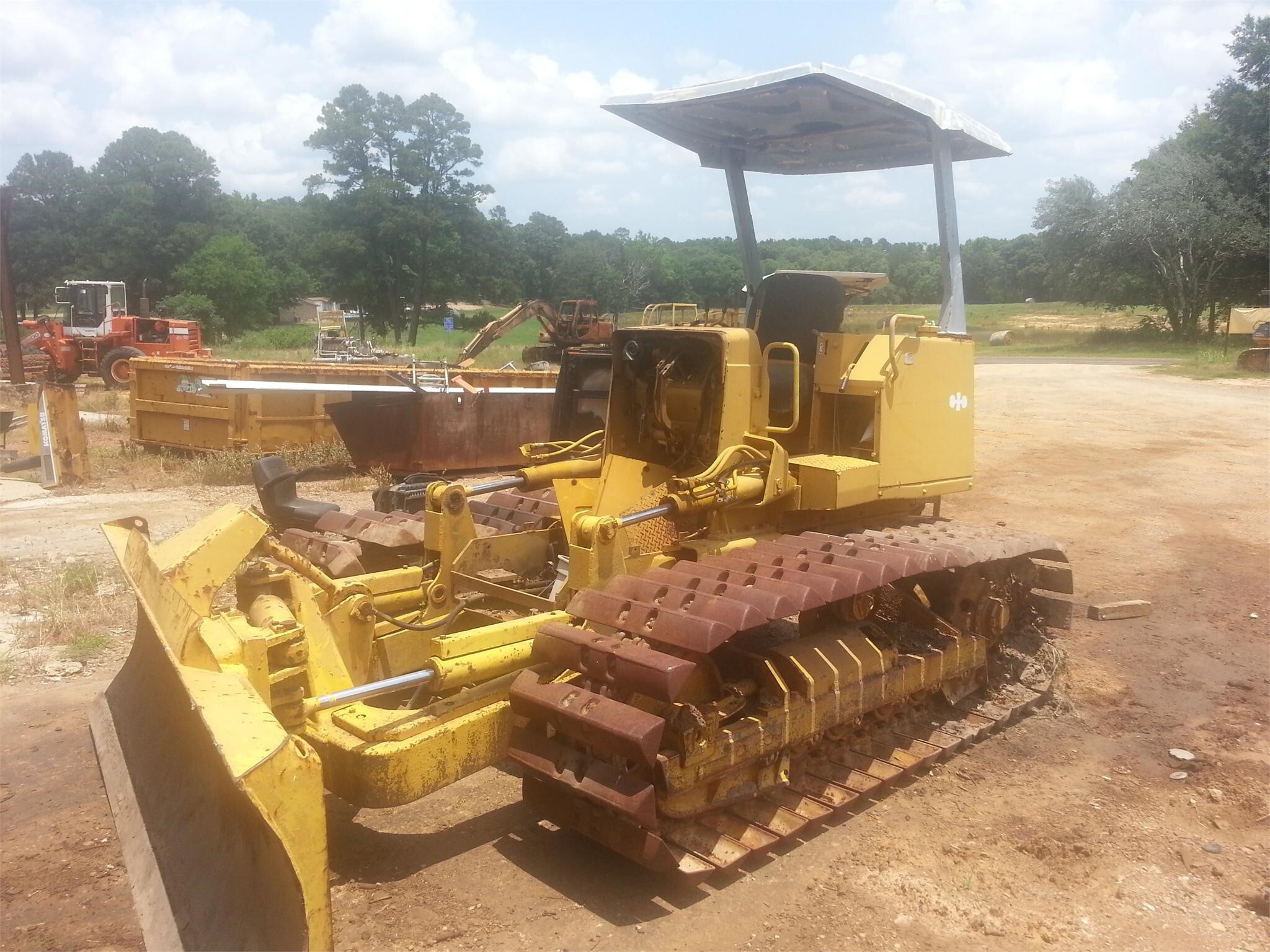 KOMATSU D31P-18 in Hughes Springs, TX