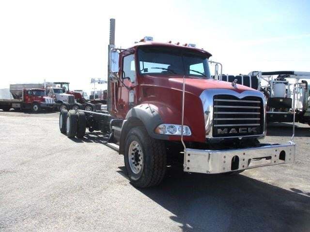 2009 MACK GRANITE GU813 in Caledonia, NY