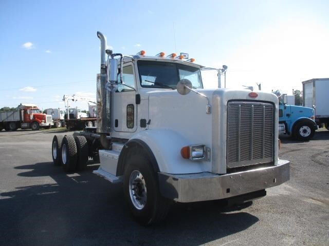 2013 PETERBILT 367 in Caledonia, NY