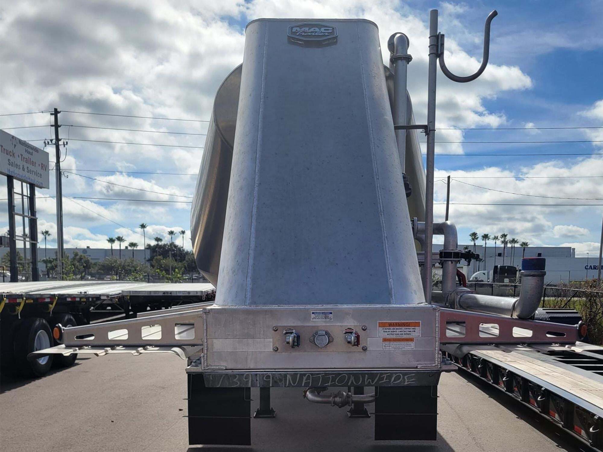 2027 MAC TRAILER MFG 1050C PNEUMATIC DRY BULK in Conway, AR